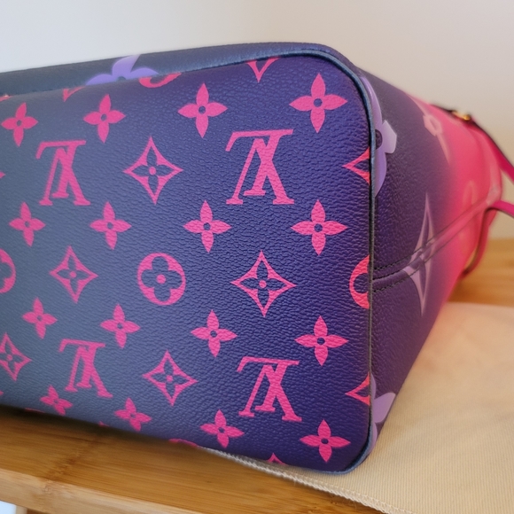 Louis Vuitton Midnight Fuschia Neverfull MM Monogram Giant Flower Bag **No Pouch - Picture 11 of 17